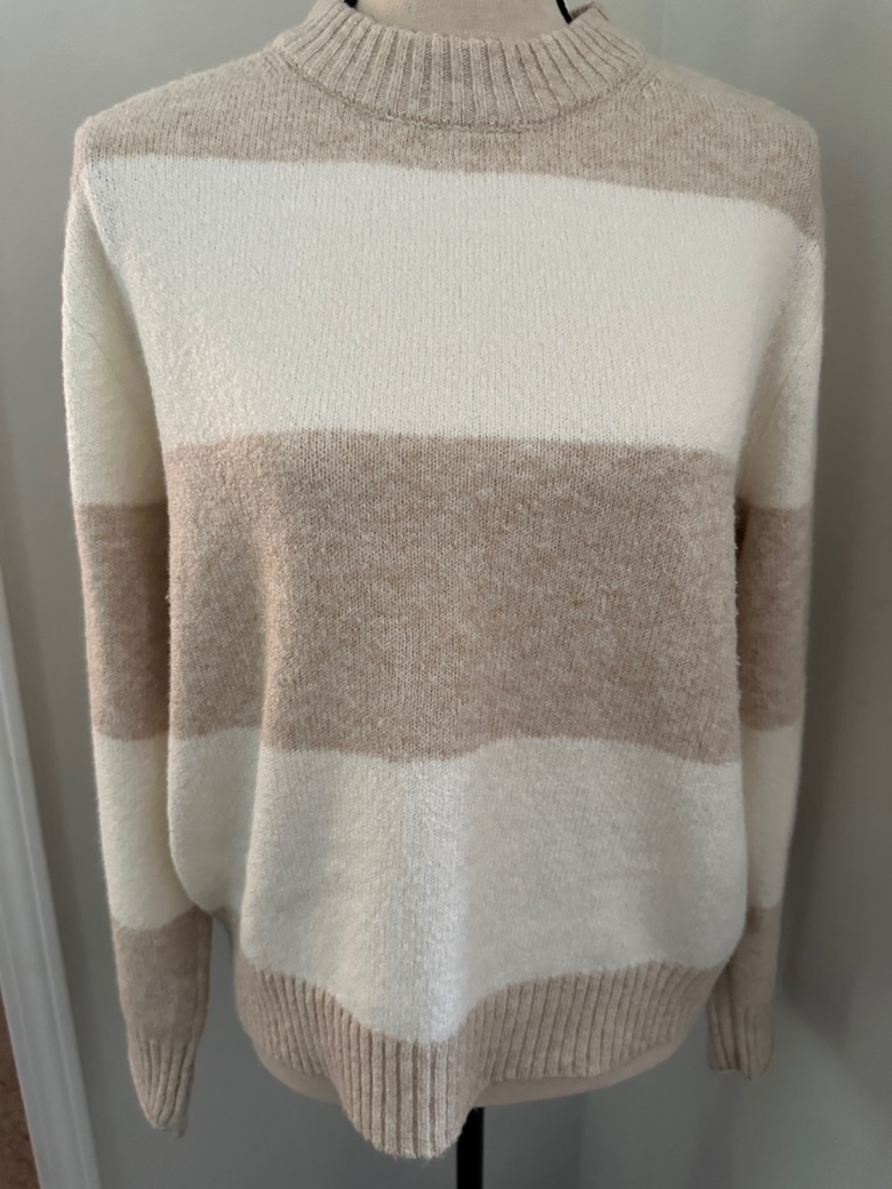 American Eagle Outfitters Wide-Stripe Crewneck Sweater in Cream and Beige